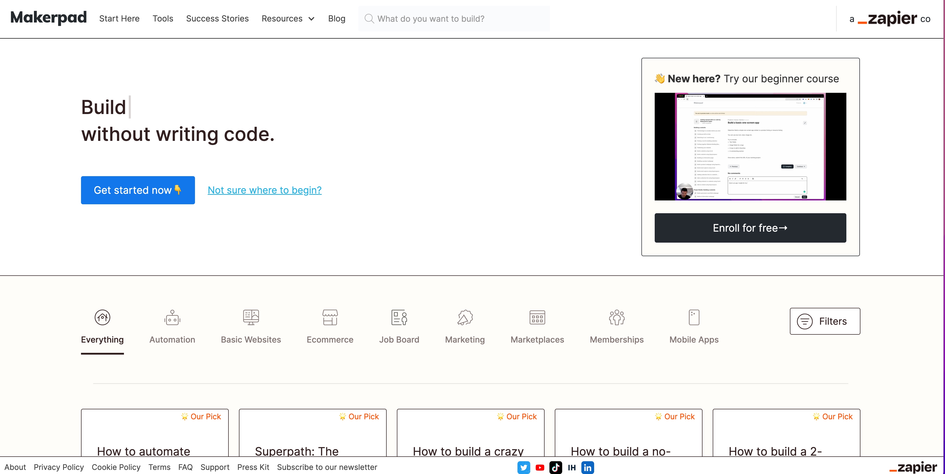 Page d'accueil de Makerpad. Fond blanc, titre en texte noir : Créez [vide] sans écrire de code à côté de la vidéo intitulée "Nouveau ici ? Essayez notre cours pour débutants"